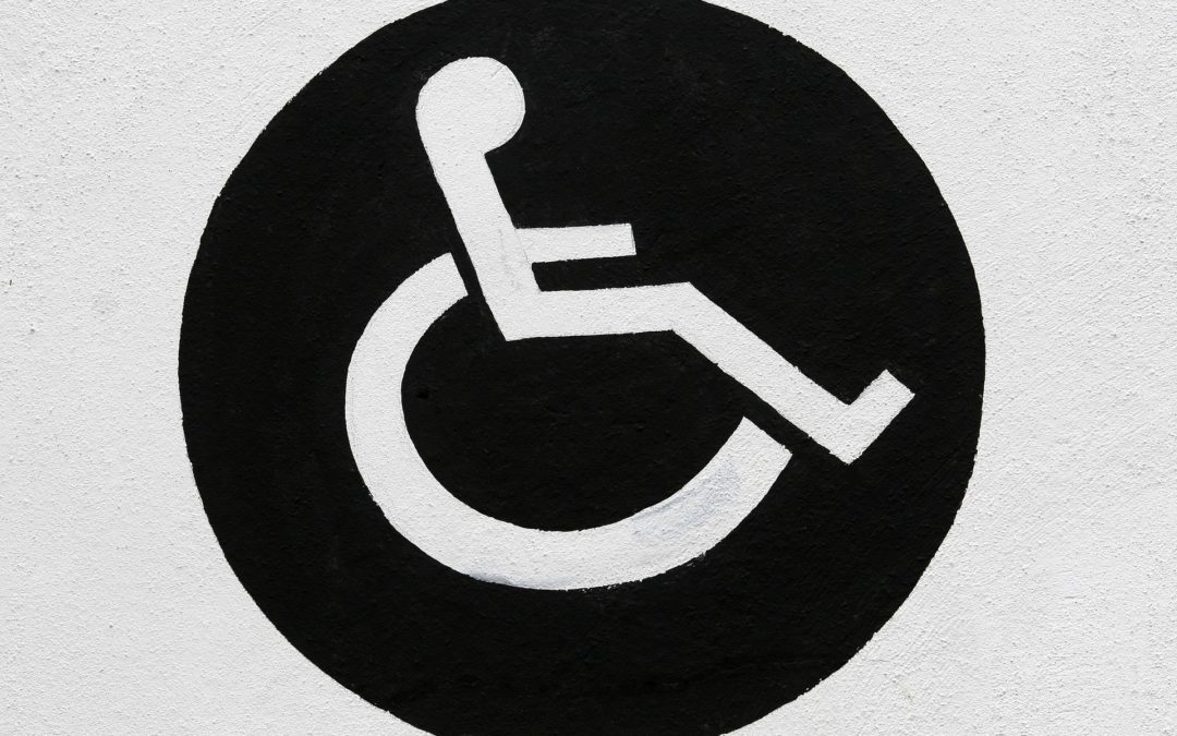 Bancário de MG dispensado após cancelamento de aposentadoria por invalidez será indenizado por danos morais
