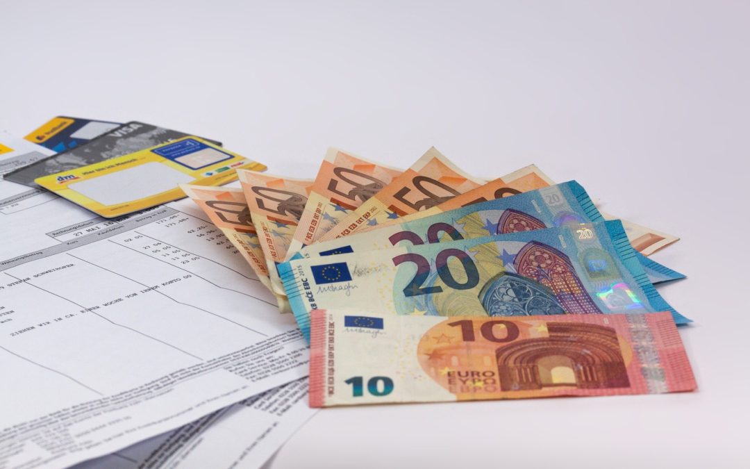 https://pixabay.com/pt/photos/dinheiro-euro-moeda-europa-1439125/